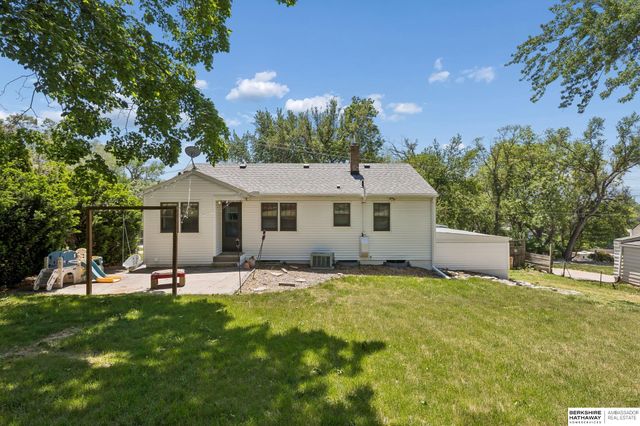 1910 Lindyview Lane, Bellevue, NE 68005