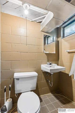 1910 Lindyview Lane, Bellevue, NE 68005
