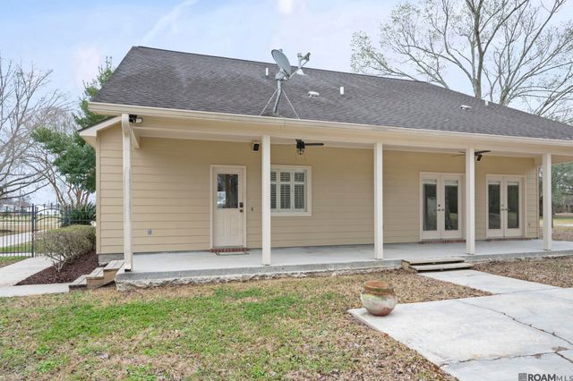 17041 Sumter Dr, Prairieville, LA 70769