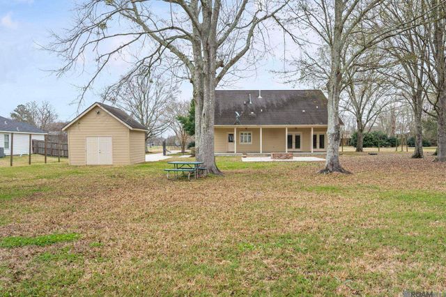 17041 Sumter Dr, Prairieville, LA 70769