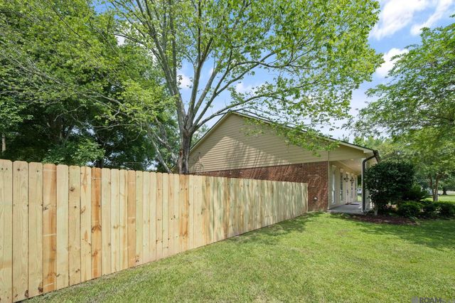 17041 Sumter Dr, Prairieville, LA 70769