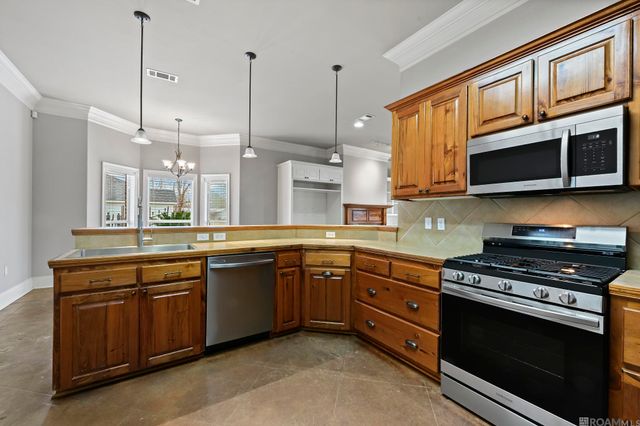 17041 Sumter Dr, Prairieville, LA 70769