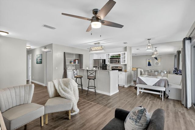 5785 SE Collins Avenue, Stuart, FL 34997