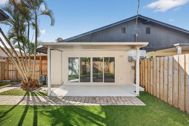 5785 SE Collins Avenue, Stuart, FL 34997