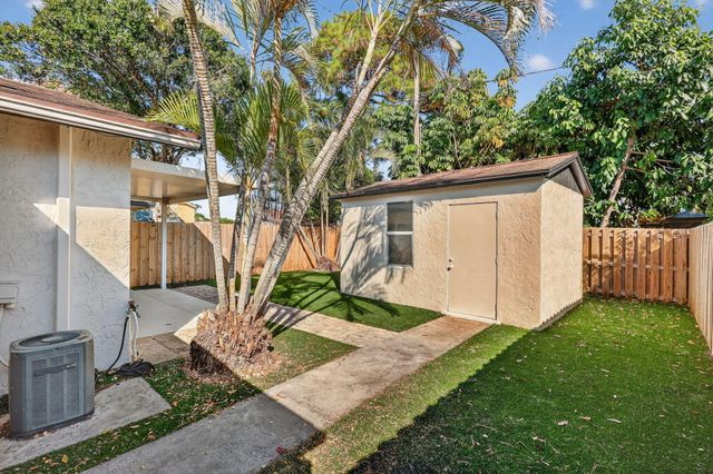 5785 SE Collins Avenue, Stuart, FL 34997