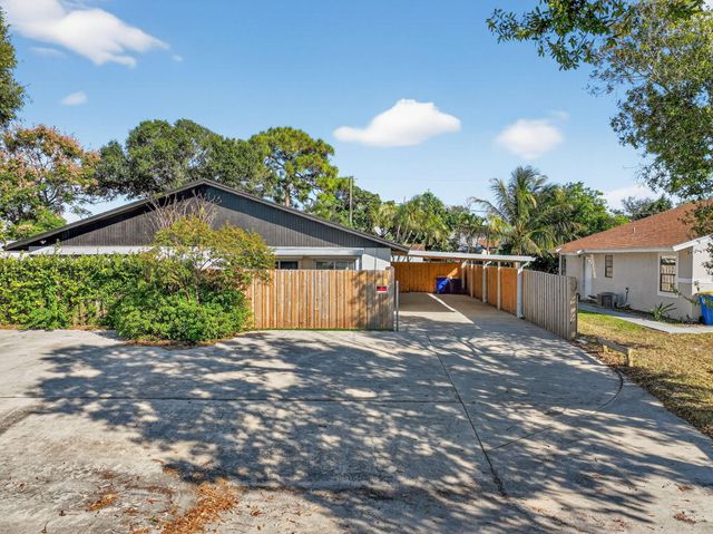 5785 SE Collins Avenue, Stuart, FL 34997