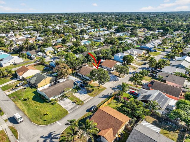 5785 SE Collins Avenue, Stuart, FL 34997