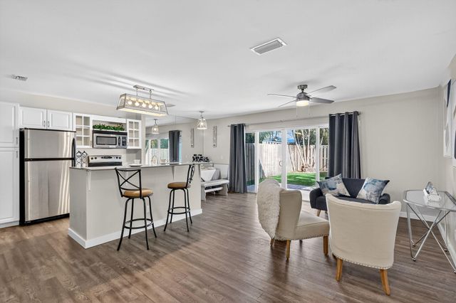 5785 SE Collins Avenue, Stuart, FL 34997