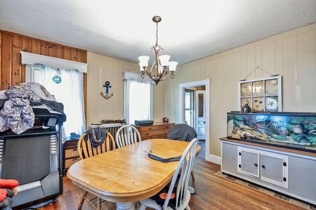 99 Hart St, Taunton, MA 02780