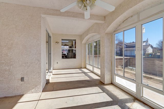 7617 Eagle Rock Avenue NE, Albuquerque, NM 87122