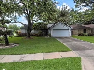 16438 Camino Del Sol Drive, Houston, TX 77083