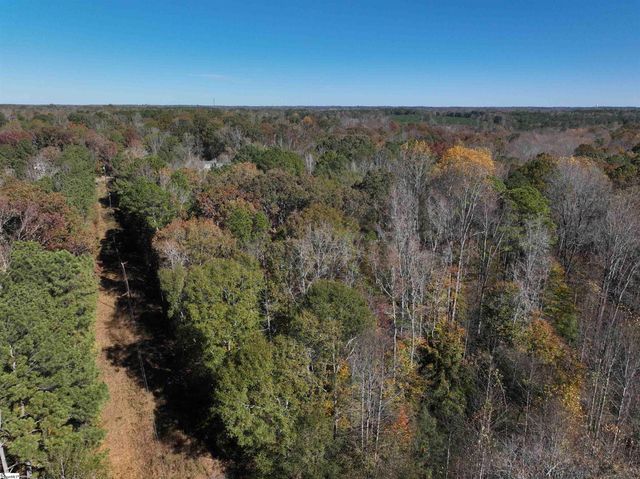 02 Patterson Drive, Laurens, SC 29630
