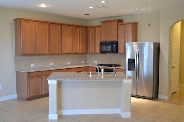 2014 Hughes Ranch Road, Pearland, TX 77089