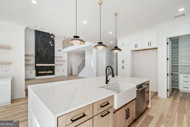 876 Bramlett Shoals Road, Lawrenceville, GA 30045