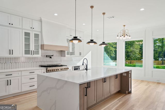 876 Bramlett Shoals Road, Lawrenceville, GA 30045