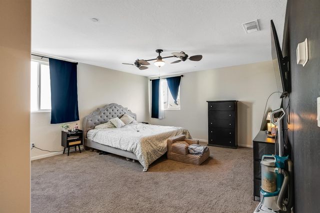 1869 E Gum Avenue, Reedley, CA 93654
