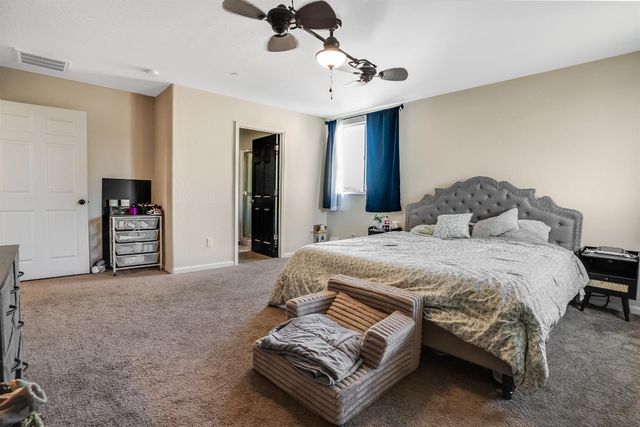 1869 E Gum Avenue, Reedley, CA 93654