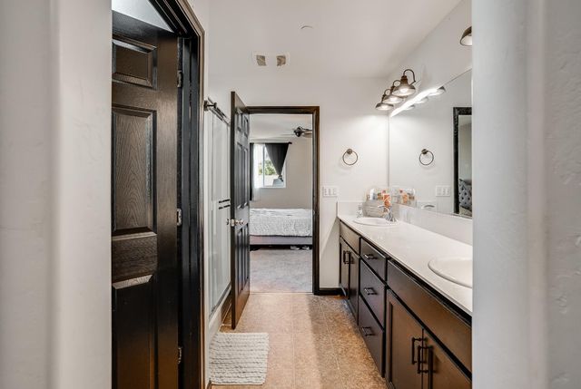 1869 E Gum Avenue, Reedley, CA 93654
