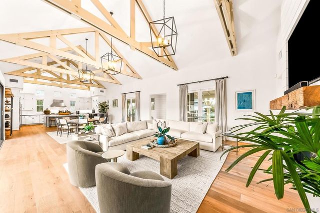 1245 Canton Ct, Encinitas, CA 92024