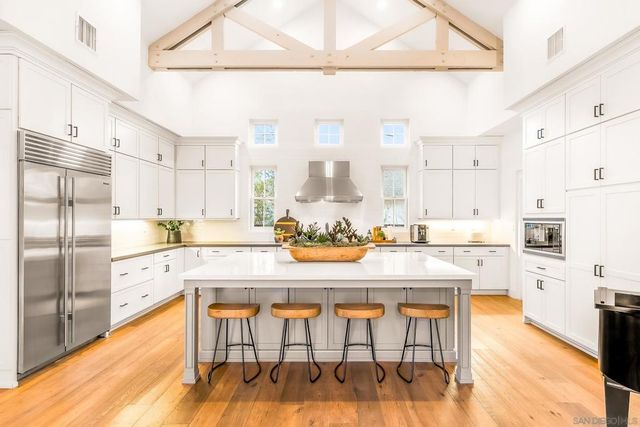 1245 Canton Ct, Encinitas, CA 92024
