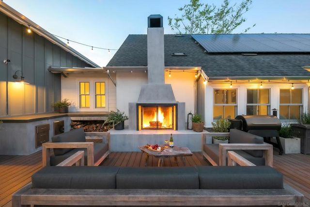 1245 Canton Ct, Encinitas, CA 92024