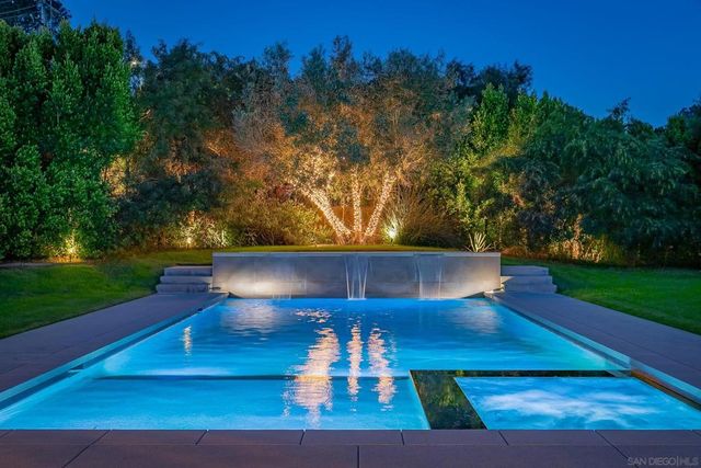 1245 Canton Ct, Encinitas, CA 92024