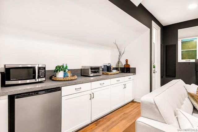 1245 Canton Ct, Encinitas, CA 92024