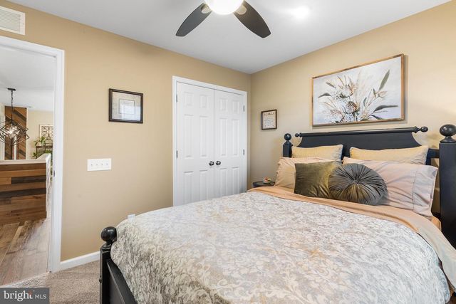 158 WILTSHIRE LN, Warminster, PA 18974