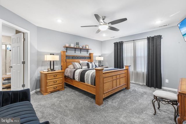 158 WILTSHIRE LN, Warminster, PA 18974