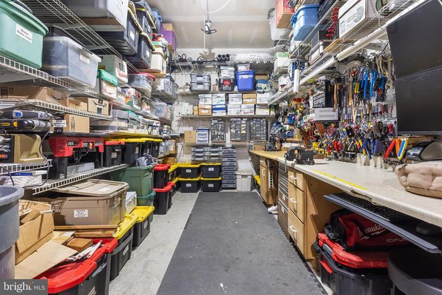 158 WILTSHIRE LN, Warminster, PA 18974