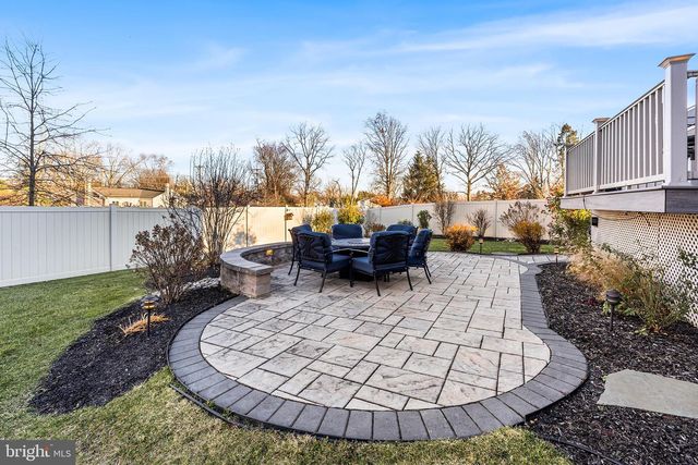 158 WILTSHIRE LN, Warminster, PA 18974