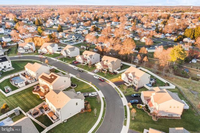 158 WILTSHIRE LN, Warminster, PA 18974