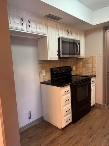 2012 Via Corona, Carrollton, TX 75006