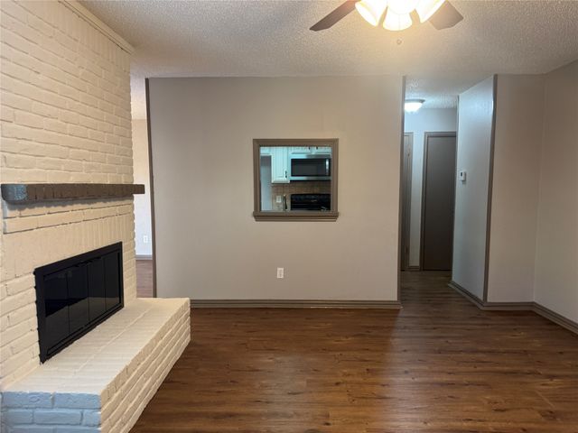 2012 Via Corona, Carrollton, TX 75006