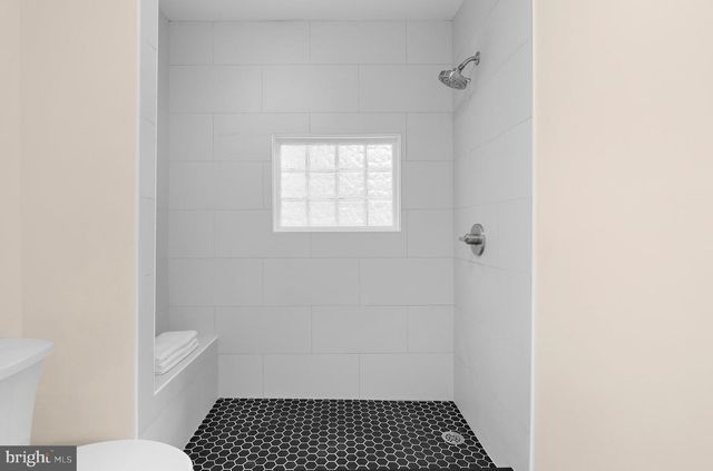 3935 W SHORE DR, Edgewater, MD 21037
