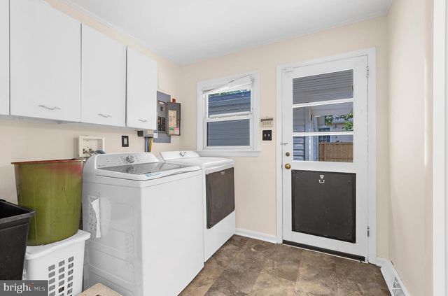 3935 W SHORE DR, Edgewater, MD 21037