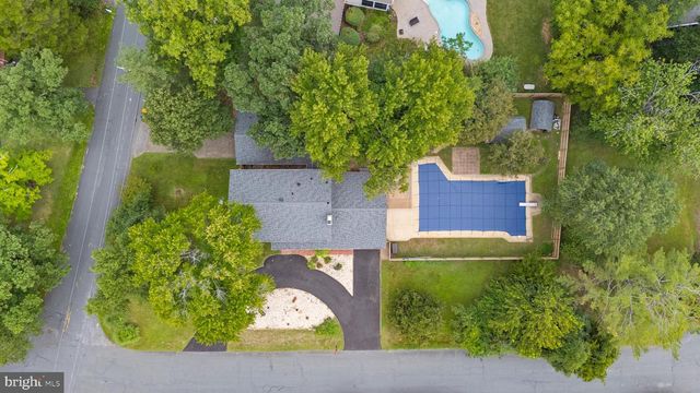3935 W SHORE DR, Edgewater, MD 21037