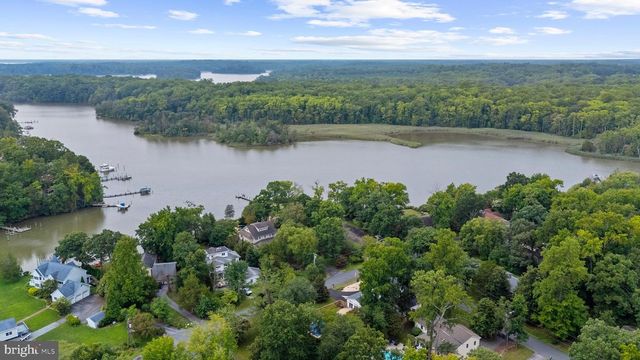 3935 W SHORE DR, Edgewater, MD 21037