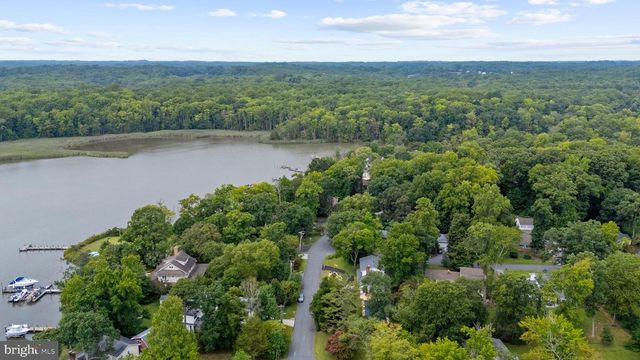 3935 W SHORE DR, Edgewater, MD 21037