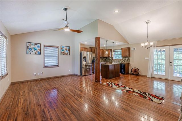 8602 E 84th Terrace, Raytown, MO 64138