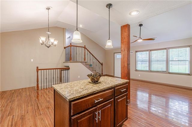 8602 E 84th Terrace, Raytown, MO 64138