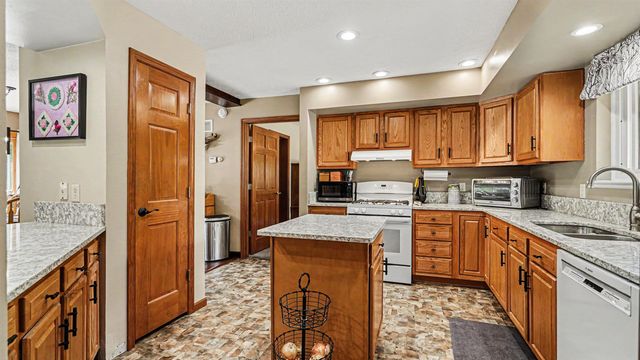 4181 Edgewater Drive, Harrison, MI 48625