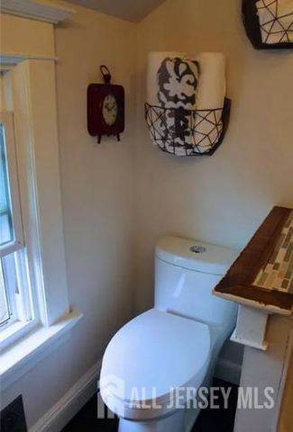 272 Lake Avenue, Metuchen, NJ 08840