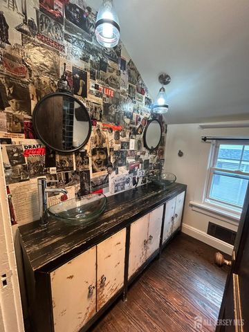 272 Lake Avenue, Metuchen, NJ 08840