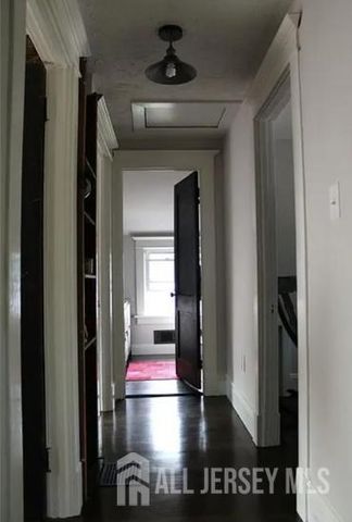 272 Lake Avenue, Metuchen, NJ 08840