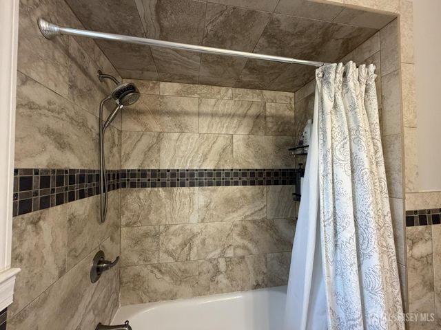 36 Maplewood Avenue, Colonia, NJ 07067