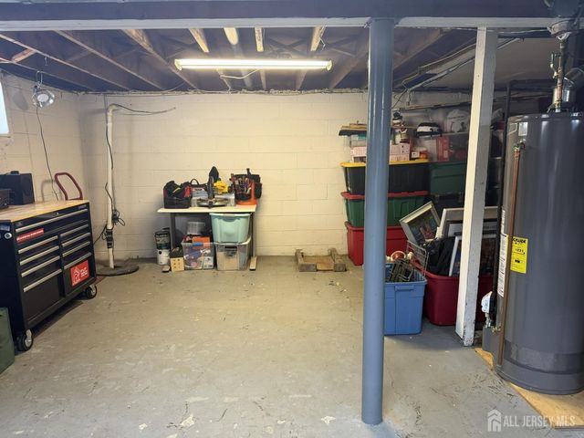 36 Maplewood Avenue, Colonia, NJ 07067