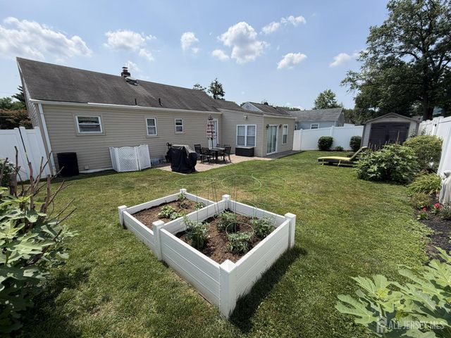 36 Maplewood Avenue, Colonia, NJ 07067