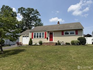 36 Maplewood Avenue, Colonia, NJ 07067