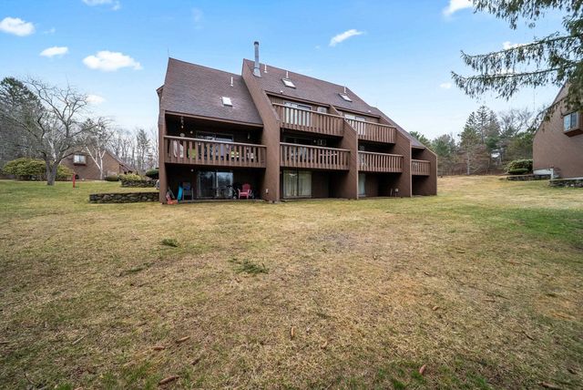 30 Spring Cove Road, Nashua, NH 03062